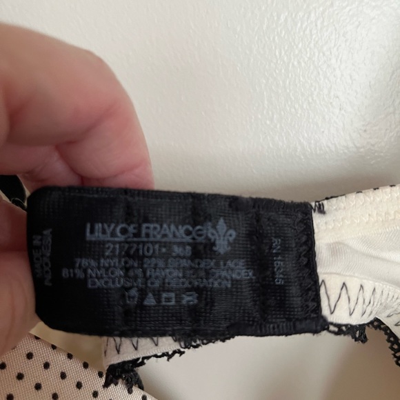 NWOT Lily of France Bra Size 36B - Picture 3 of 3